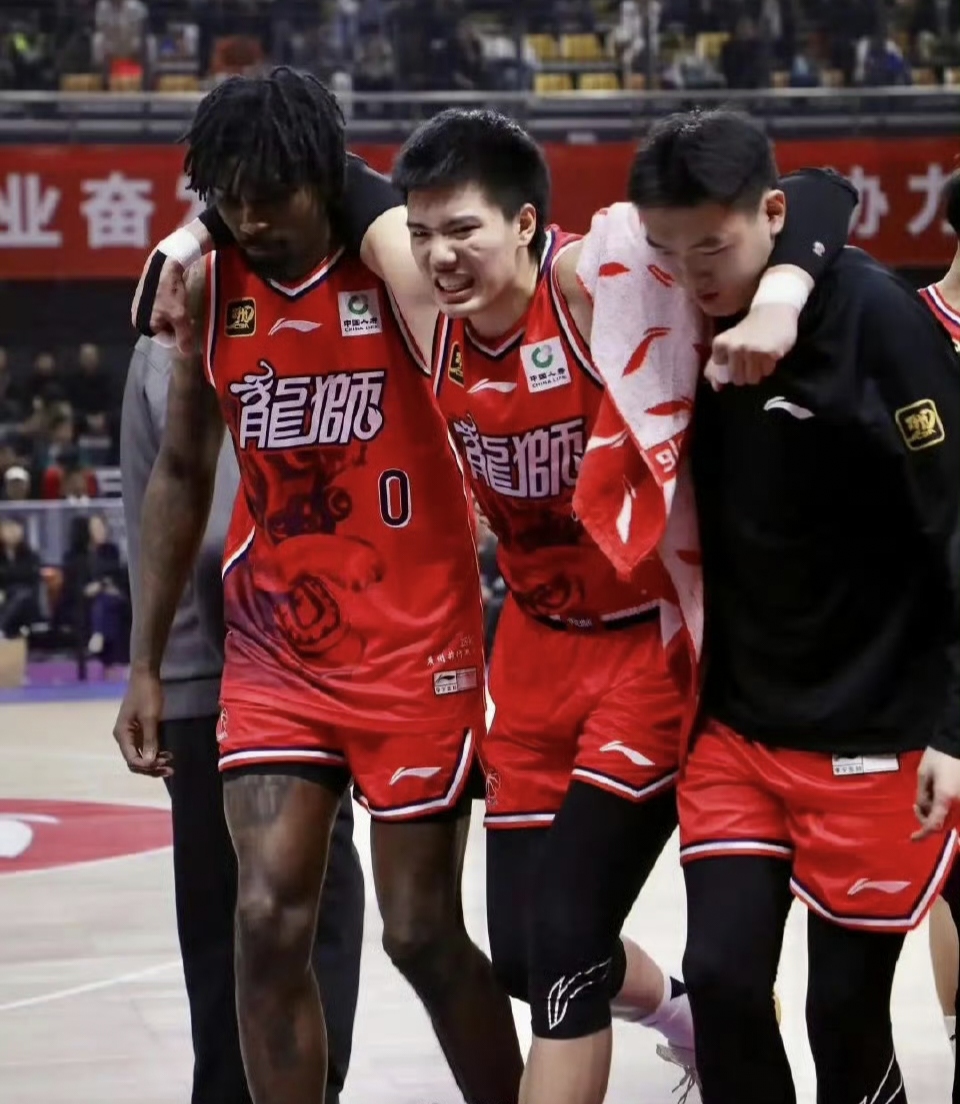 包含广厦男篮内部会议纪要流出：清晨刷新队史纪录，社区盾使命明确，细节决定成败的词条